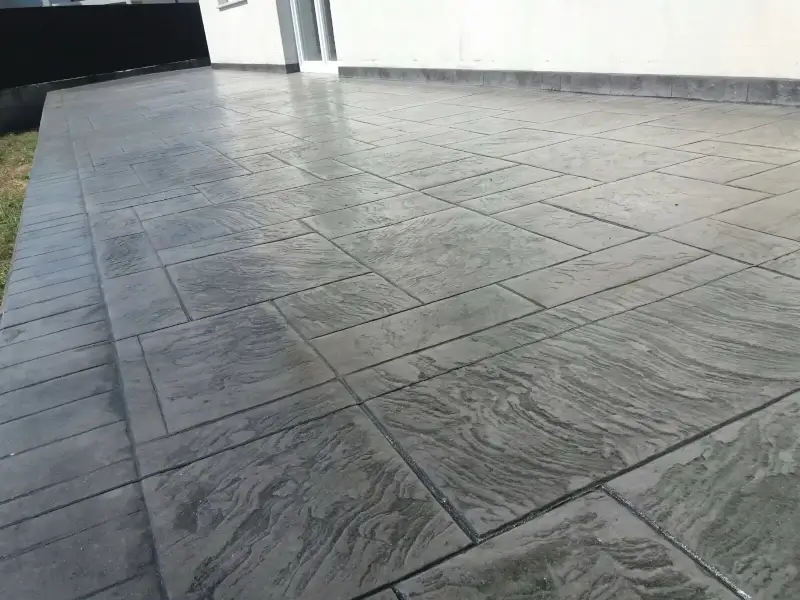 Beton amprentat culoare gri Rbeton